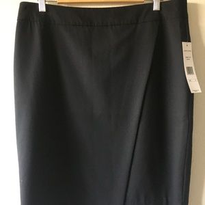 Black Knee Length Skirt (14)